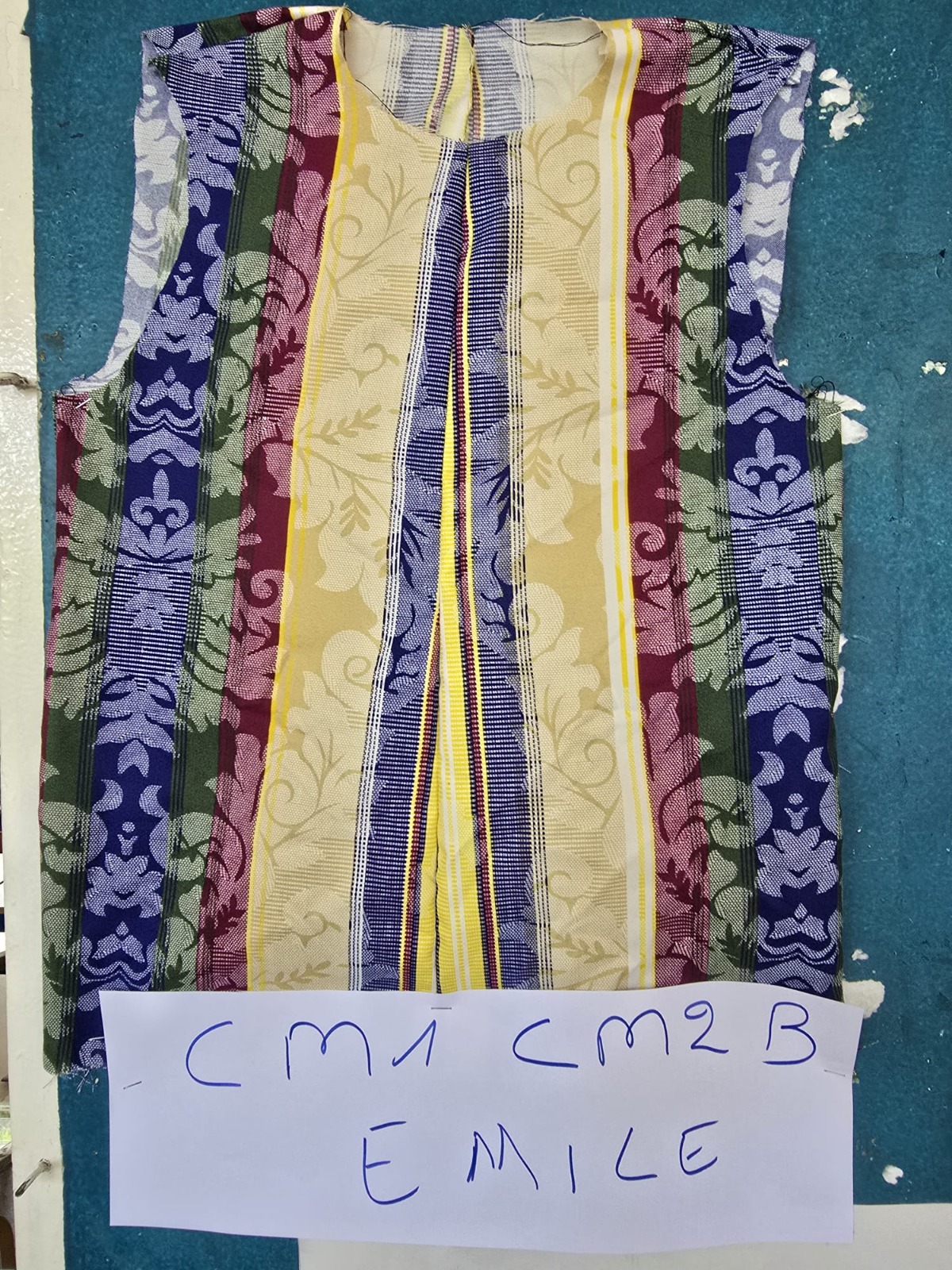 Découpage du patron de tee-shirt